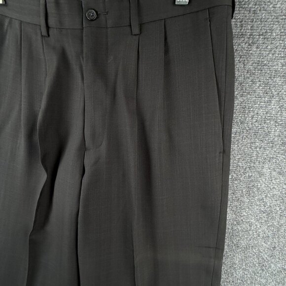 NWT Claiborne Pleated Pants Charcoal Gray 32x32 Stretch Waistband Herringbone - Picture 3 of 13